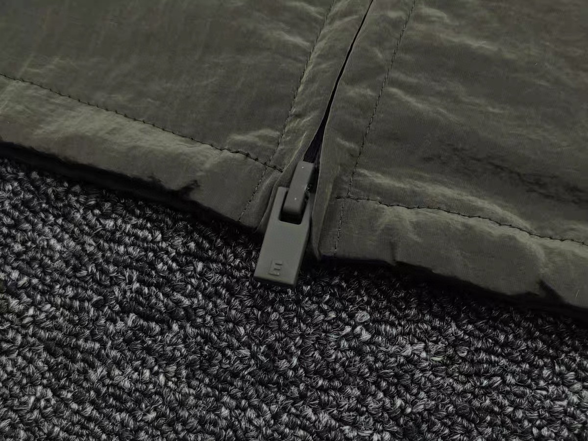Fear of God Essentials 机能金属拉链尼龙夹克 外套 防晒服 金属蓝 水墨黑 金属铜 B0 202SP245141FW