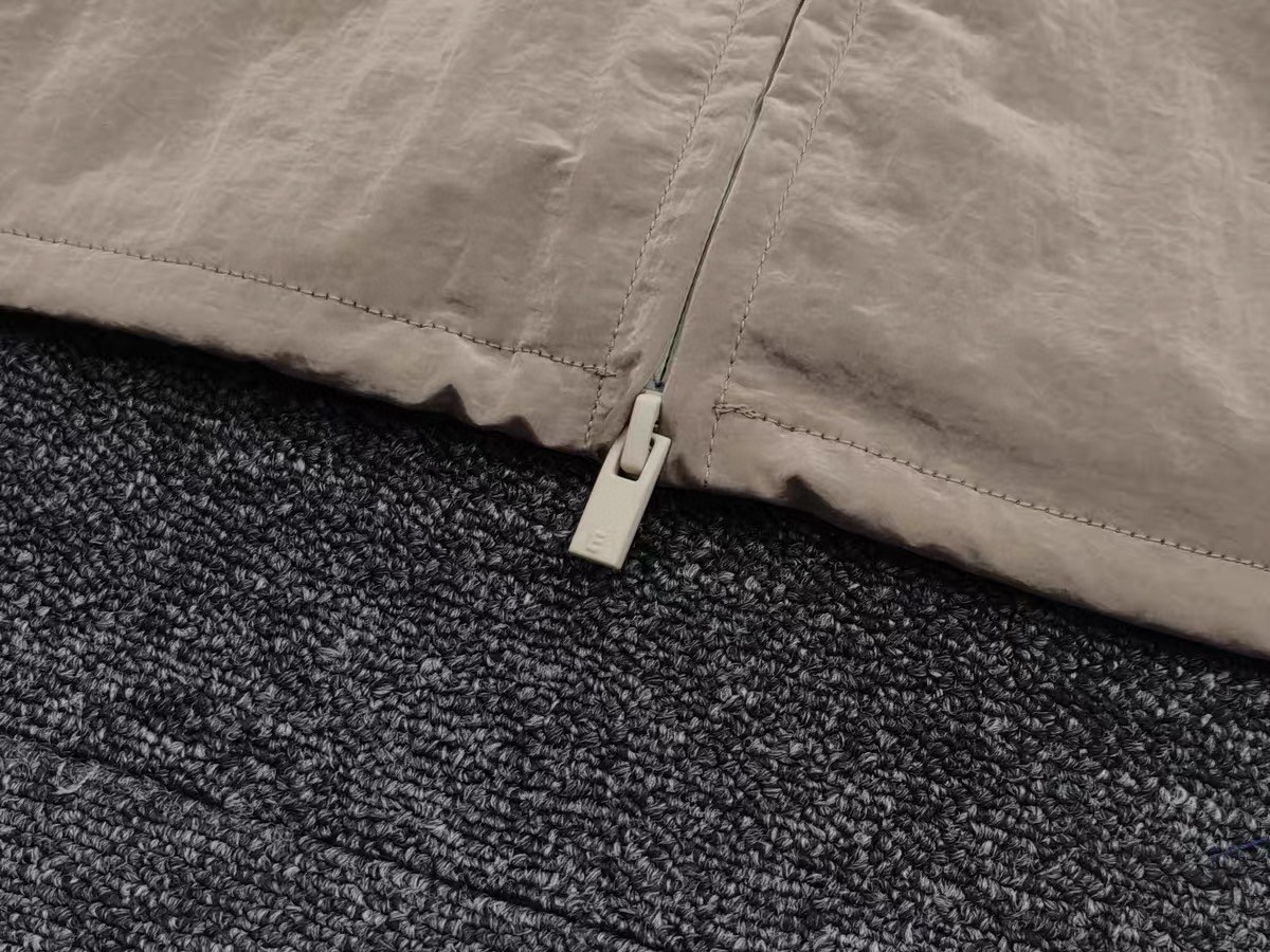 Fear of God Essentials 机能金属拉链尼龙夹克 外套 防晒服 金属蓝 水墨黑 金属铜 B0 202SP245141FW