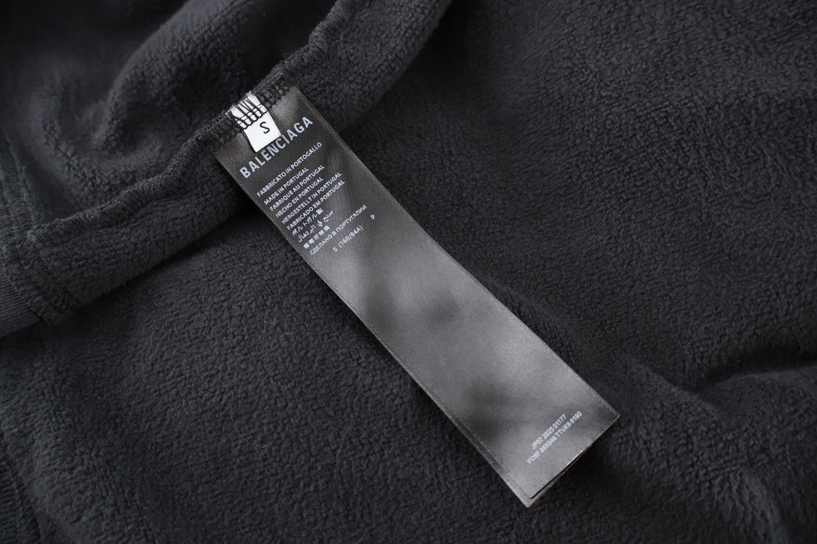 Balenciaga 巴黎世家 假两件刺绣字母logo拉链连帽卫衣 加绒 外套 长袖 秋冬 保暖 黑色 C0 858133TSVE41095