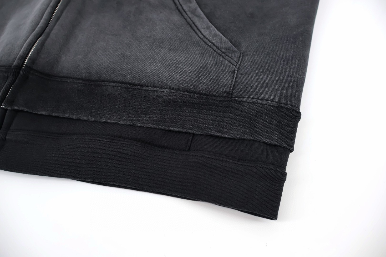 Balenciaga 巴黎世家 假两件刺绣字母logo拉链连帽卫衣 加绒 外套 长袖 秋冬 保暖 黑色 C0 858133TSVE41095