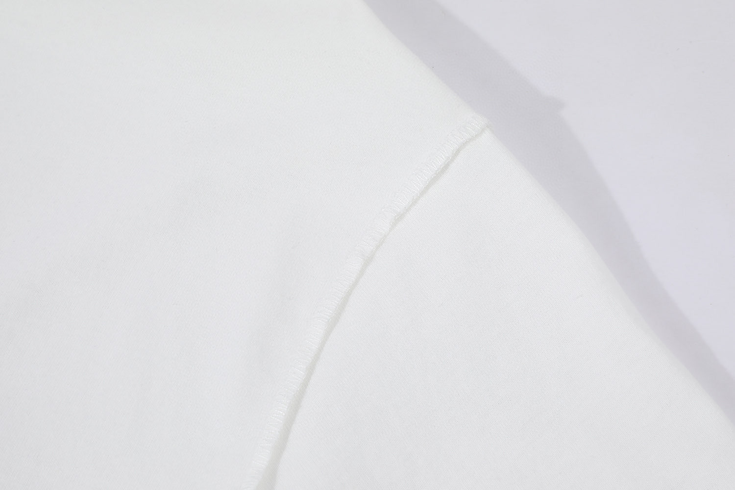 LOUIS VUITTON 路易威登 艺术字母印花短袖 T恤 白色 A0 1A7XNE