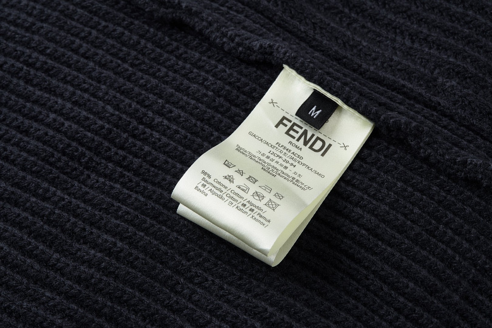 FENDI 芬迪 刺绣标识毛衣 针织衫 外套 保暖 长袖 米白色 蓝色 B0 FZX091AW0CF0N5W