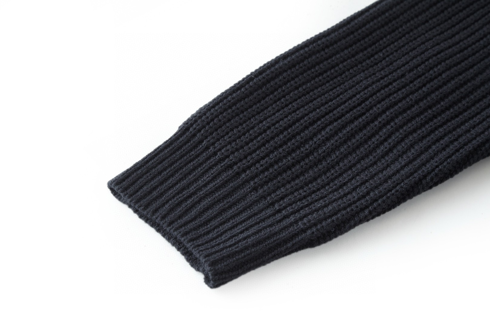 FENDI 芬迪 刺绣标识毛衣 针织衫 外套 保暖 长袖 米白色 蓝色 B0 FZX091AW0CF0N5W