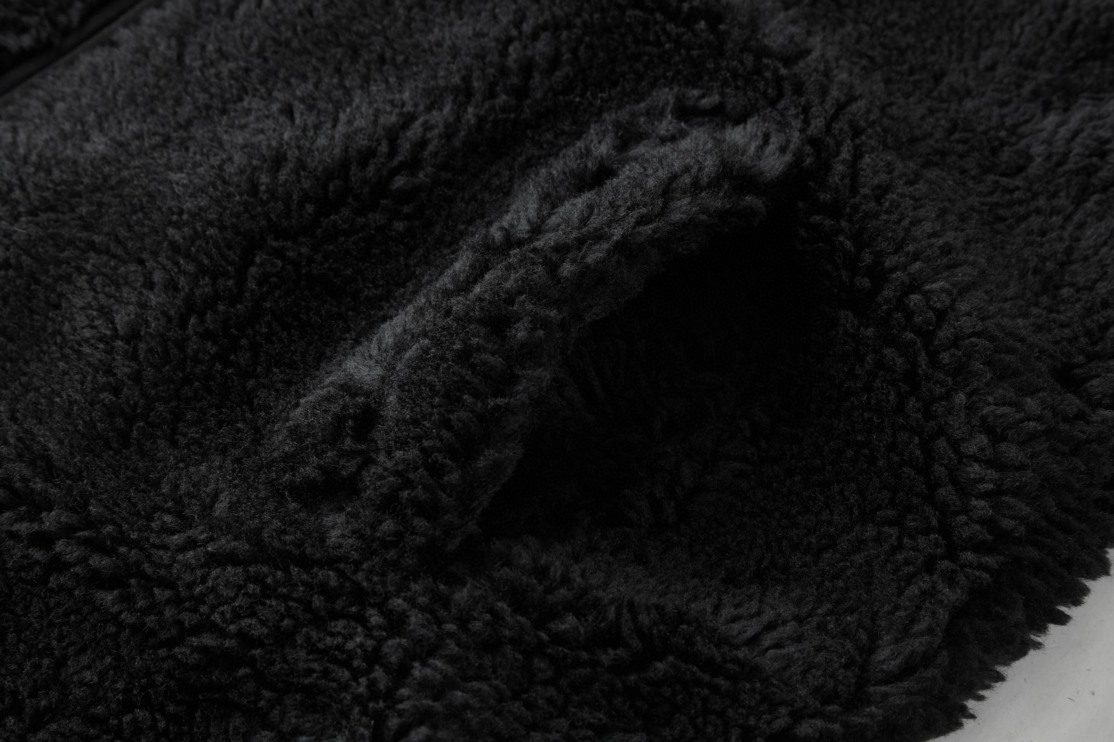 DIOR 迪奥 DIOR AND DESCENTE SS26LIFESTYLE 联名款 羊羔毛拉链外套 夹克 长袖 保暖 黑色 C0 613J405A0899-C900