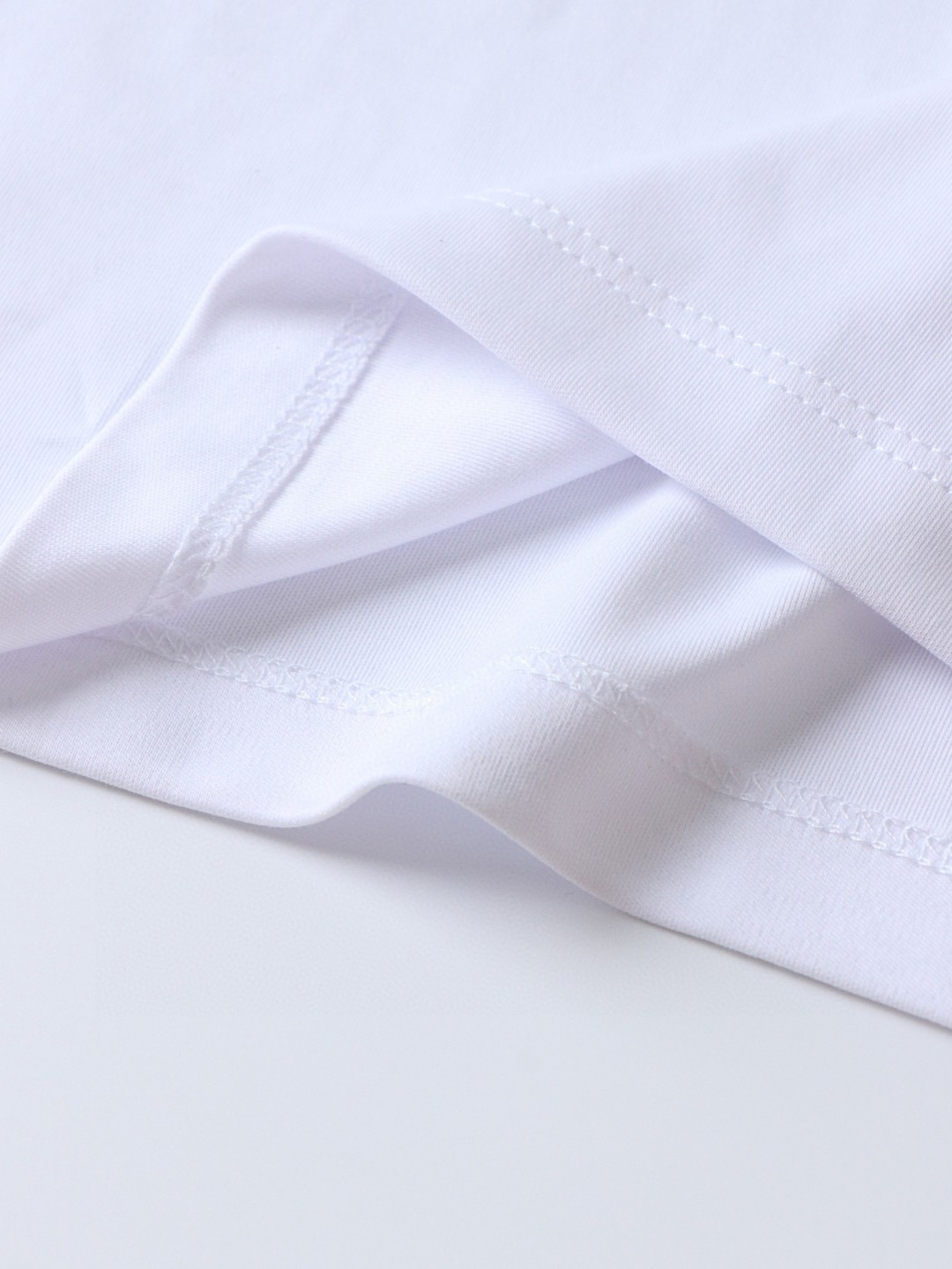 LOUIS VUITTON 路易威登 印章图案印花短袖 T恤 白色 A0 1AHIZ6