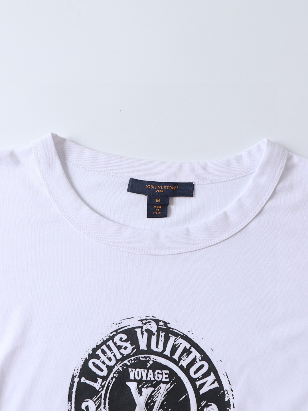 LOUIS VUITTON 路易威登 印章图案印花短袖 T恤 白色 A0 1AHIZ6