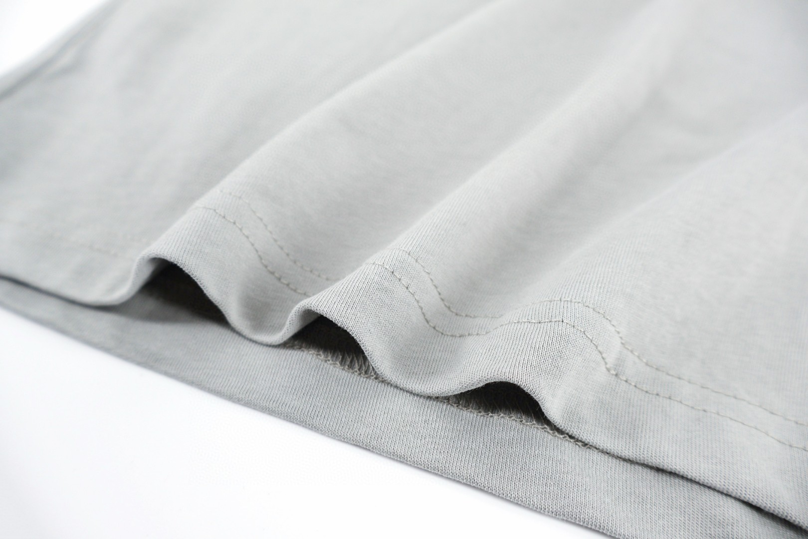 Balenciaga 巴黎世家 橄榄球队系列V领 T恤 短袖 宽松版型 黑色 蓝色 灰色 A2 8570866TTVA61066