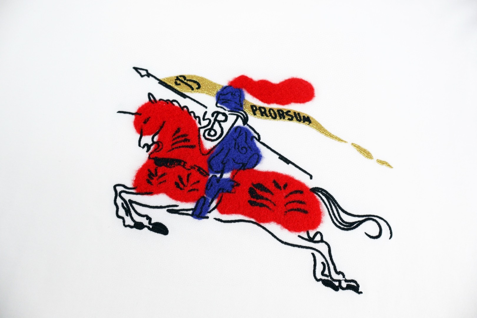 Burberry 巴宝莉 马年新禧贺岁系列 毛巾绣战马 圆领 短袖 T恤 夏季 黑色 红色 米色 白色 A0 81183811