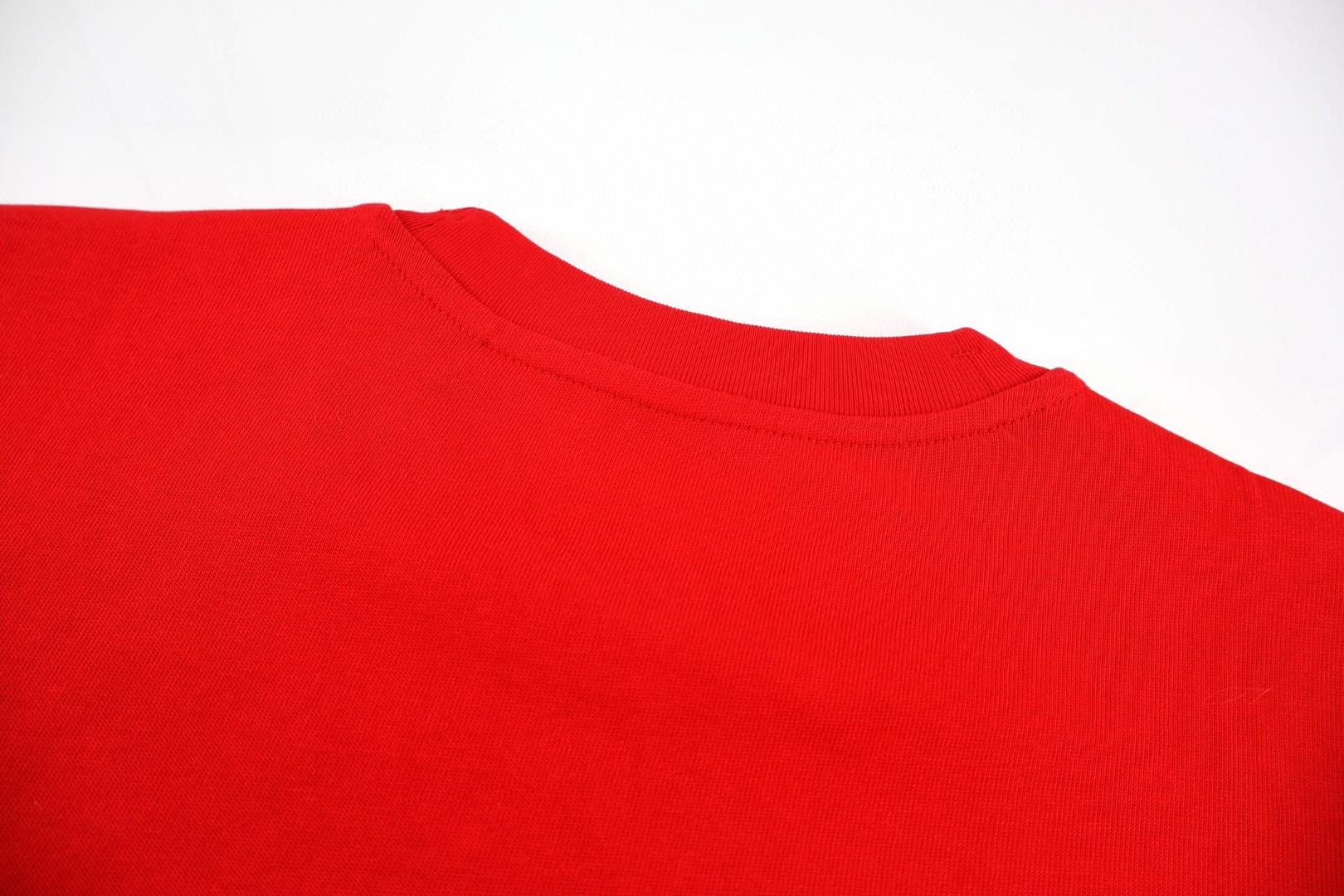 Burberry 巴宝莉 马年新禧贺岁系列 毛巾绣战马 圆领 短袖 T恤 夏季 黑色 红色 米色 白色 A0 81183811