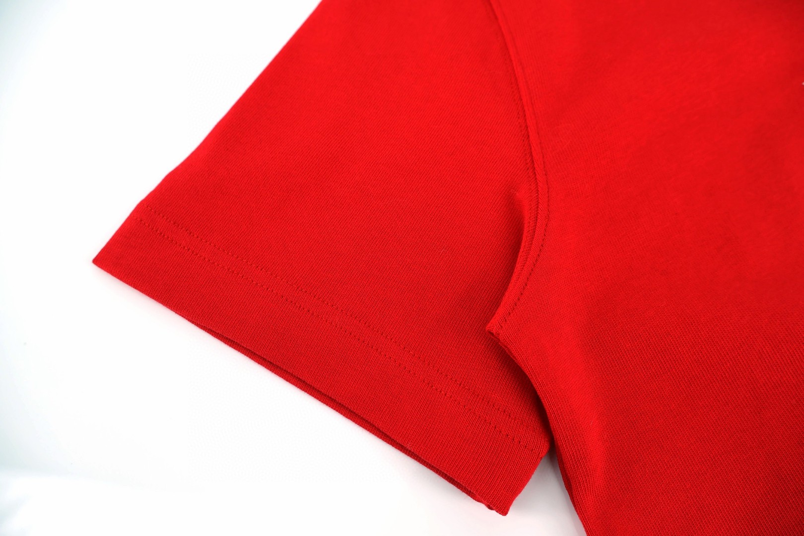 Burberry 巴宝莉 马年新禧贺岁系列 毛巾绣战马 圆领 短袖 T恤 夏季 黑色 红色 米色 白色 A0 81183811