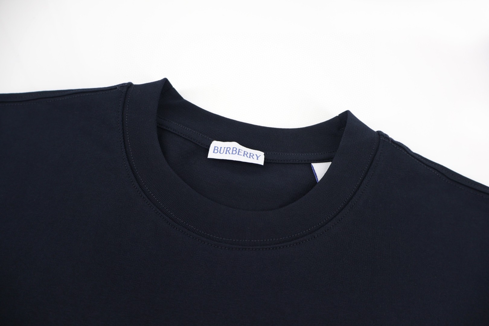 Burberry 巴宝莉 马年新禧贺岁系列 毛巾绣战马 圆领 短袖 T恤 夏季 黑色 红色 米色 白色 A0 81183811