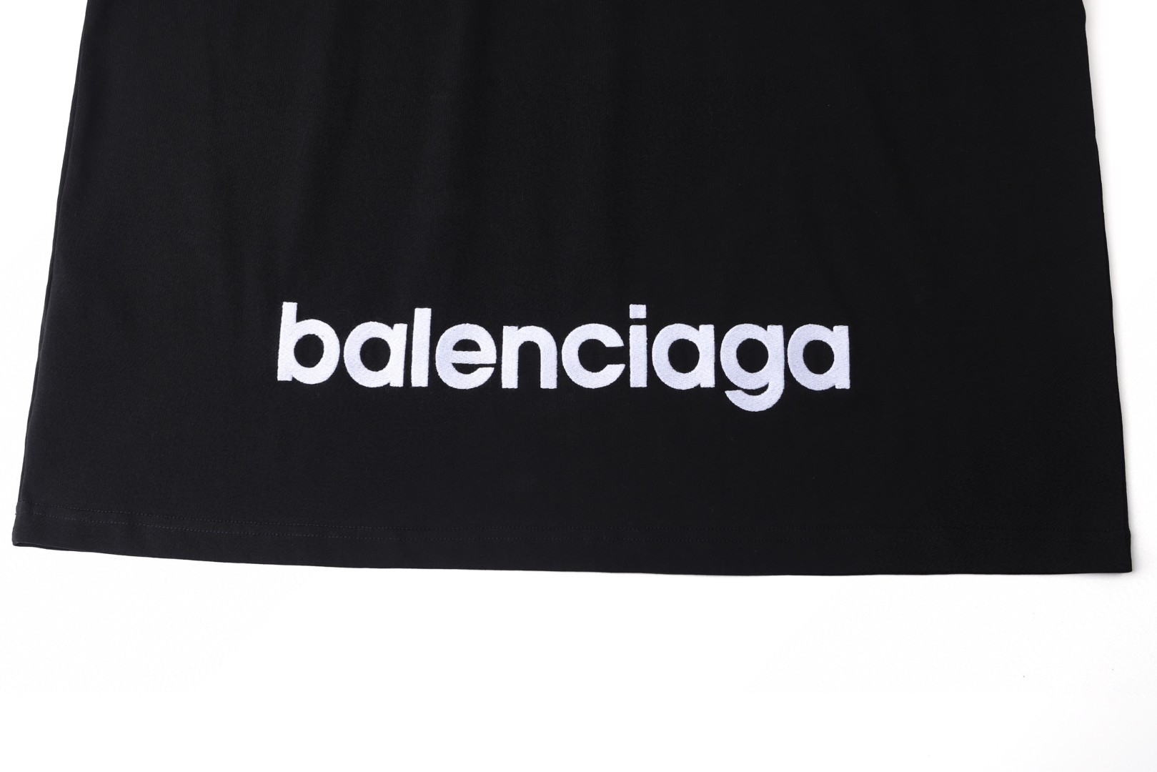 Balenciaga 巴黎世家 字母logo刺绣印花 短袖 T恤 黑色 A0 850345TTVK59034