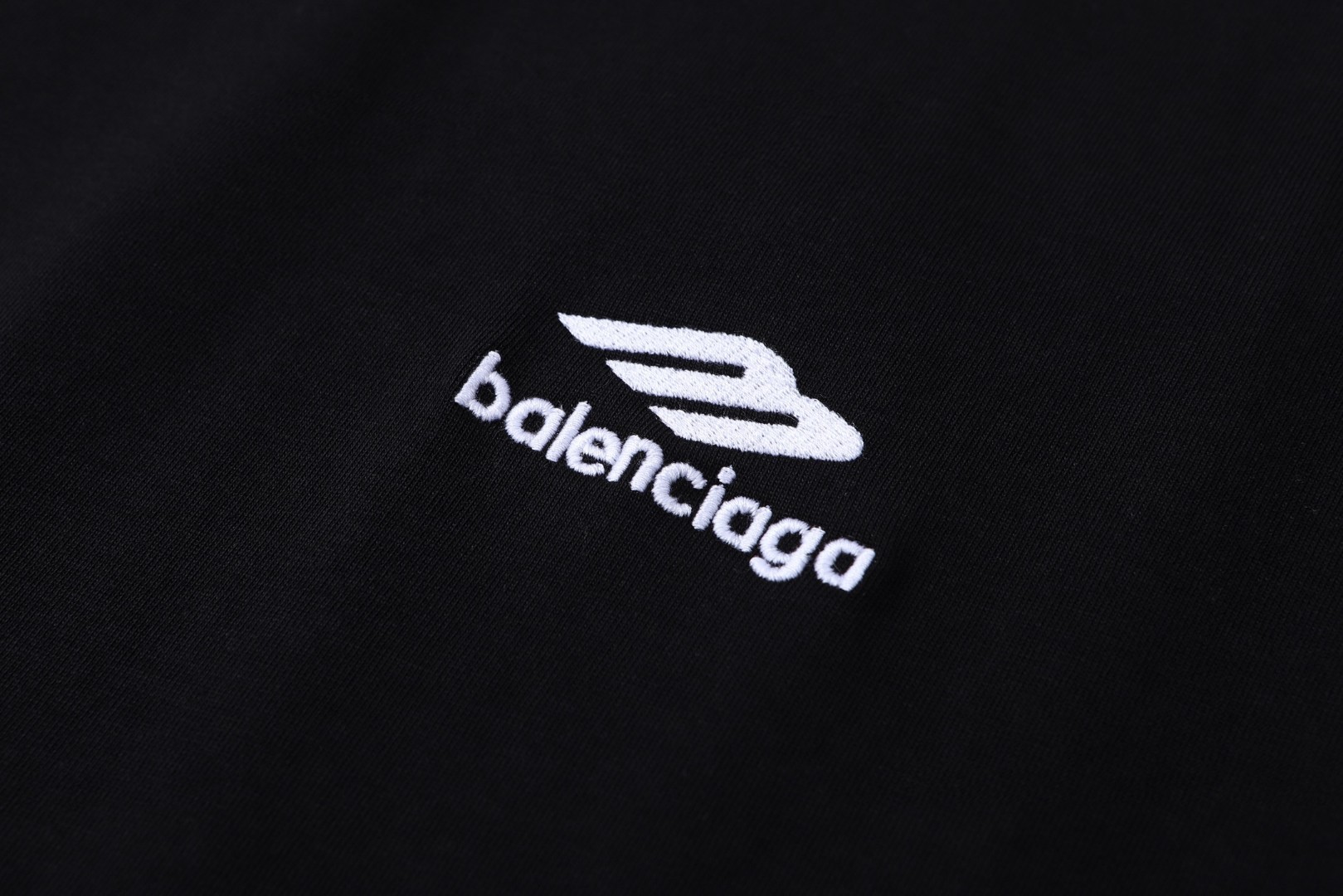Balenciaga 巴黎世家 字母logo刺绣印花 短袖 T恤 黑色 A0 850345TTVK59034