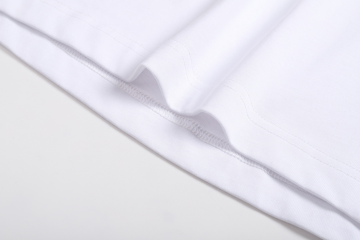 DIOR 迪奥 Lewis Hamilton 合作系列 刺绣字母logo短袖 T恤 夏 黑色 白色 A0 593J696W0554-C989