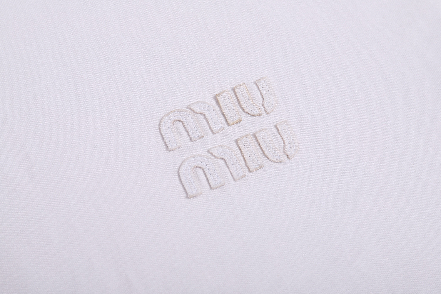 MIU MIU 贴布字母logo 圆领 休闲短袖 T恤 夏季 白色 灰色 A0