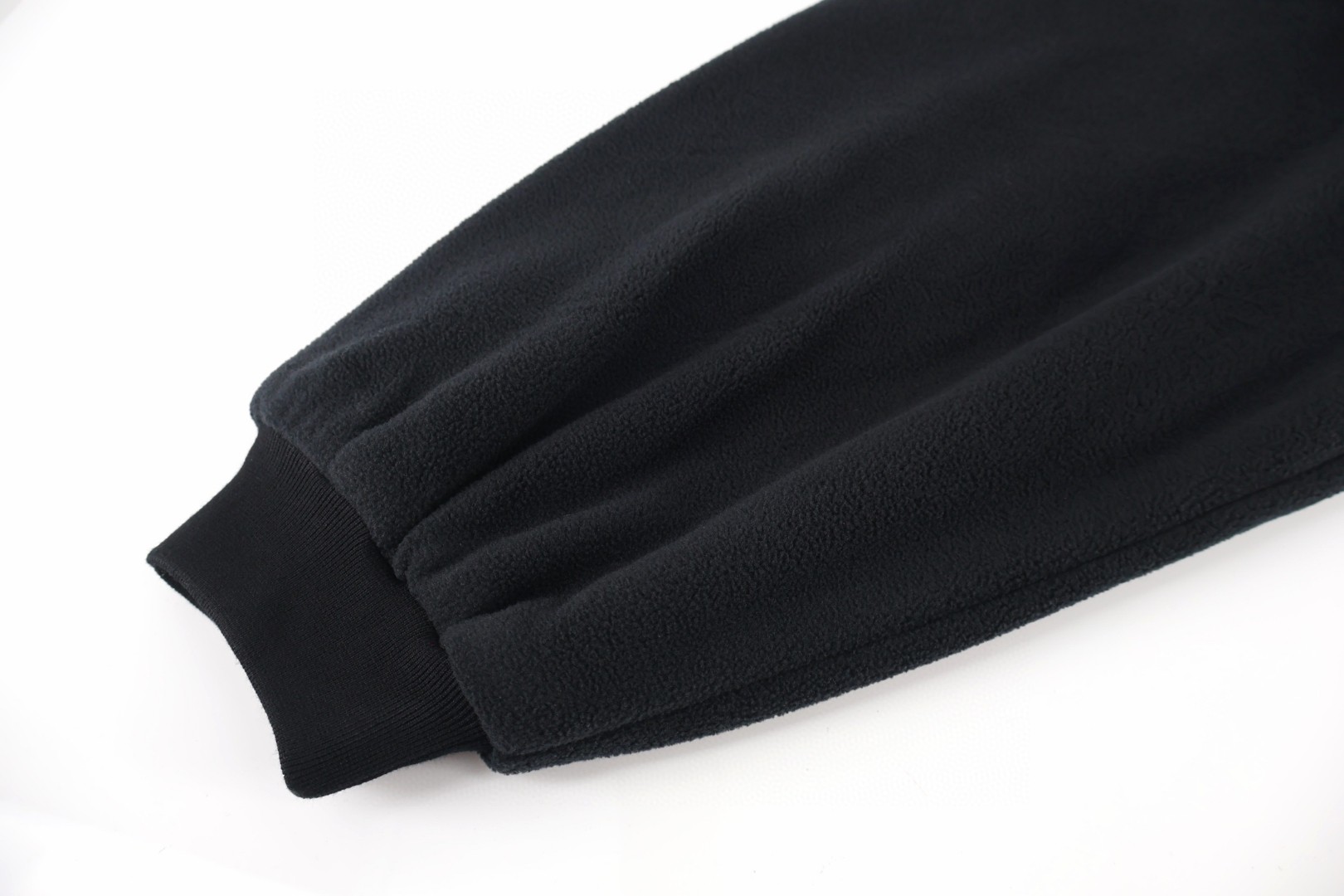 Balenciaga 巴黎世家 圆环刺绣双向拉链连帽抓绒外套 夹克 长袖 秋冬 保暖 黑色 B5 858092TTVS51000