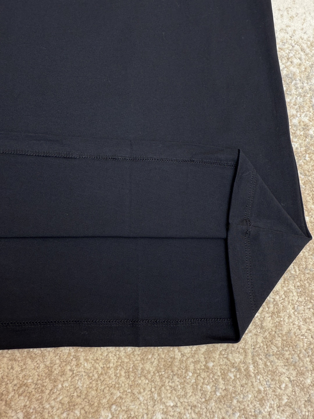 Loewe 罗意威 彩色毛线袖圆领短袖 T恤 夏季 黑色 A2 H526Y22XBF-1100