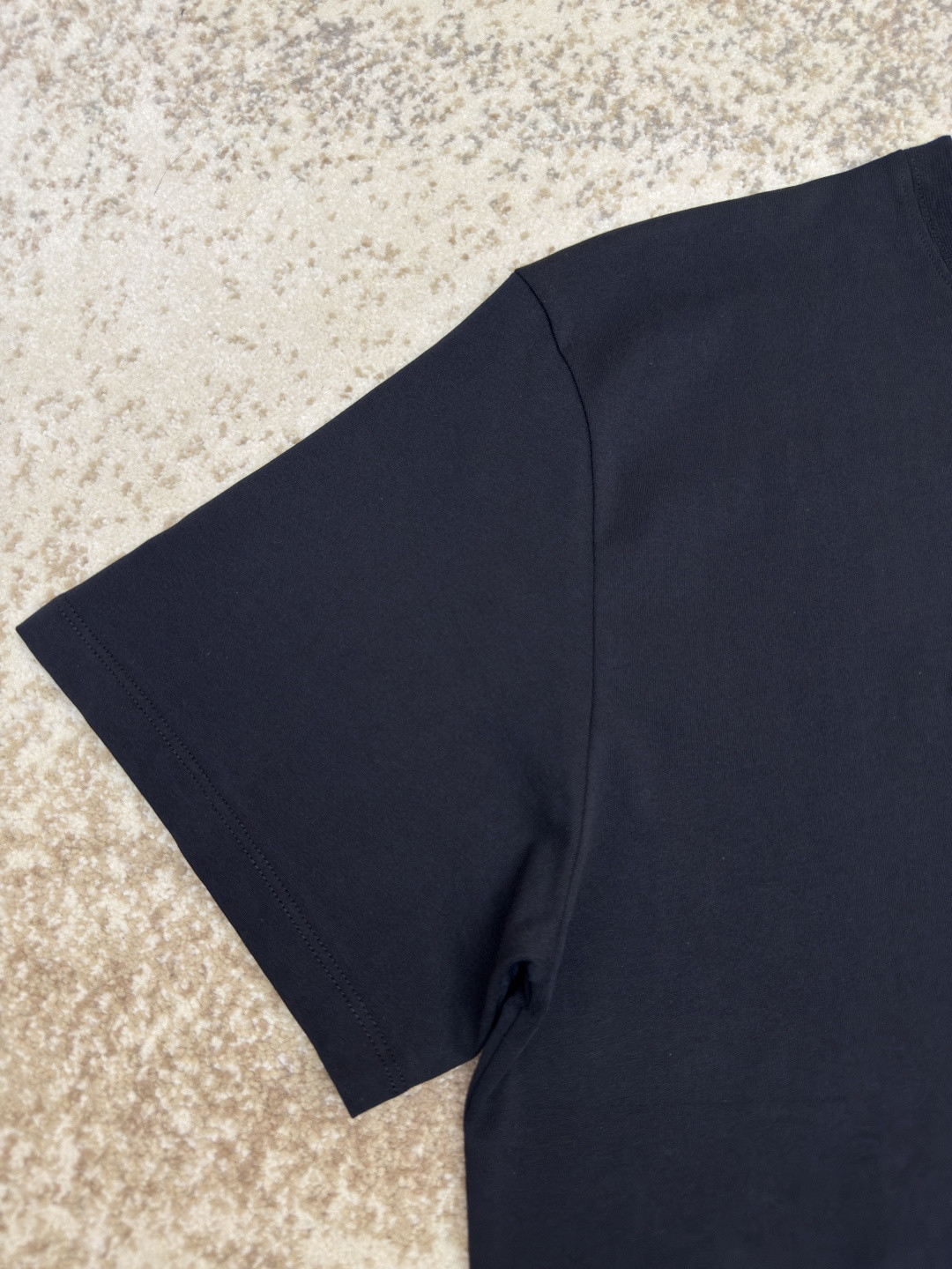 Loewe 罗意威 彩色毛线袖圆领短袖 T恤 夏季 黑色 A2 H526Y22XBF-1100