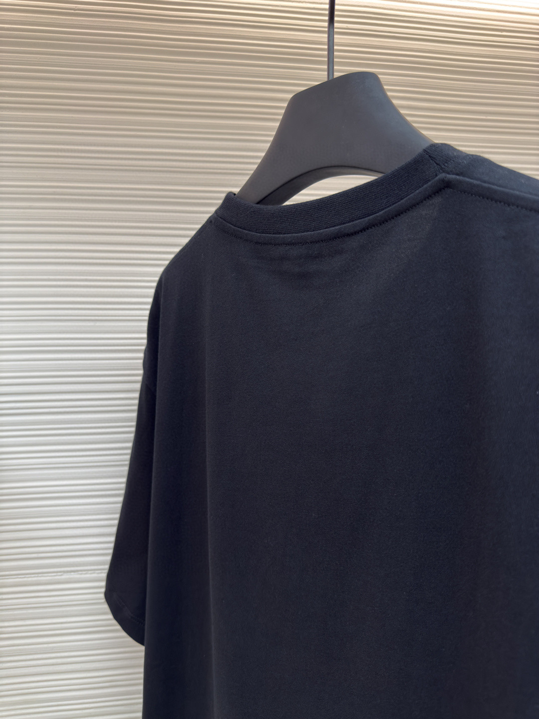 Loewe 罗意威 彩色毛线袖圆领短袖 T恤 夏季 黑色 A2 H526Y22XBF-1100