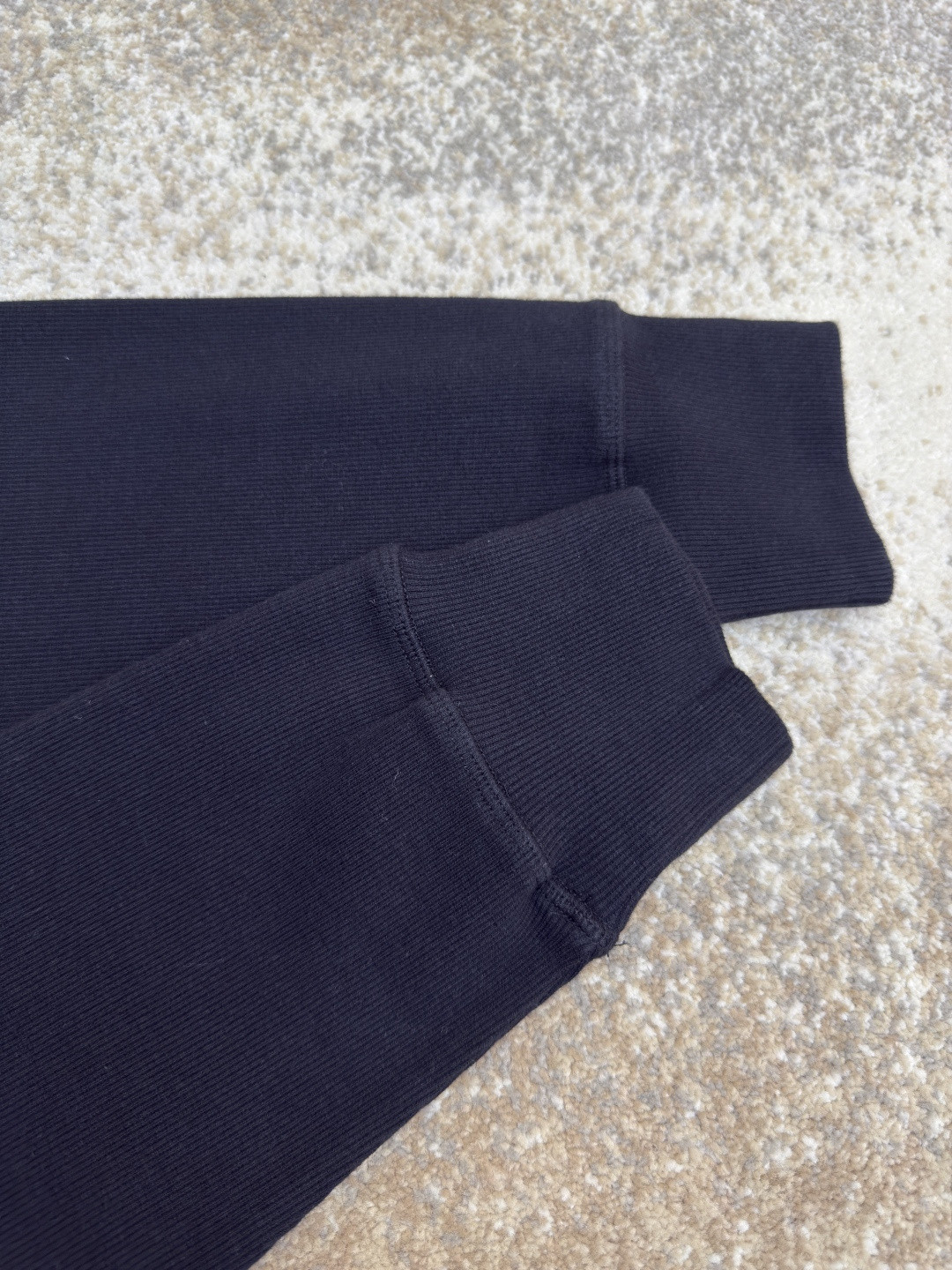 LOEWE 罗意威 胸口刺绣logo长袖T恤 打底衫 灰色 白色 黑色 A5 H526Y22XAZ-1440