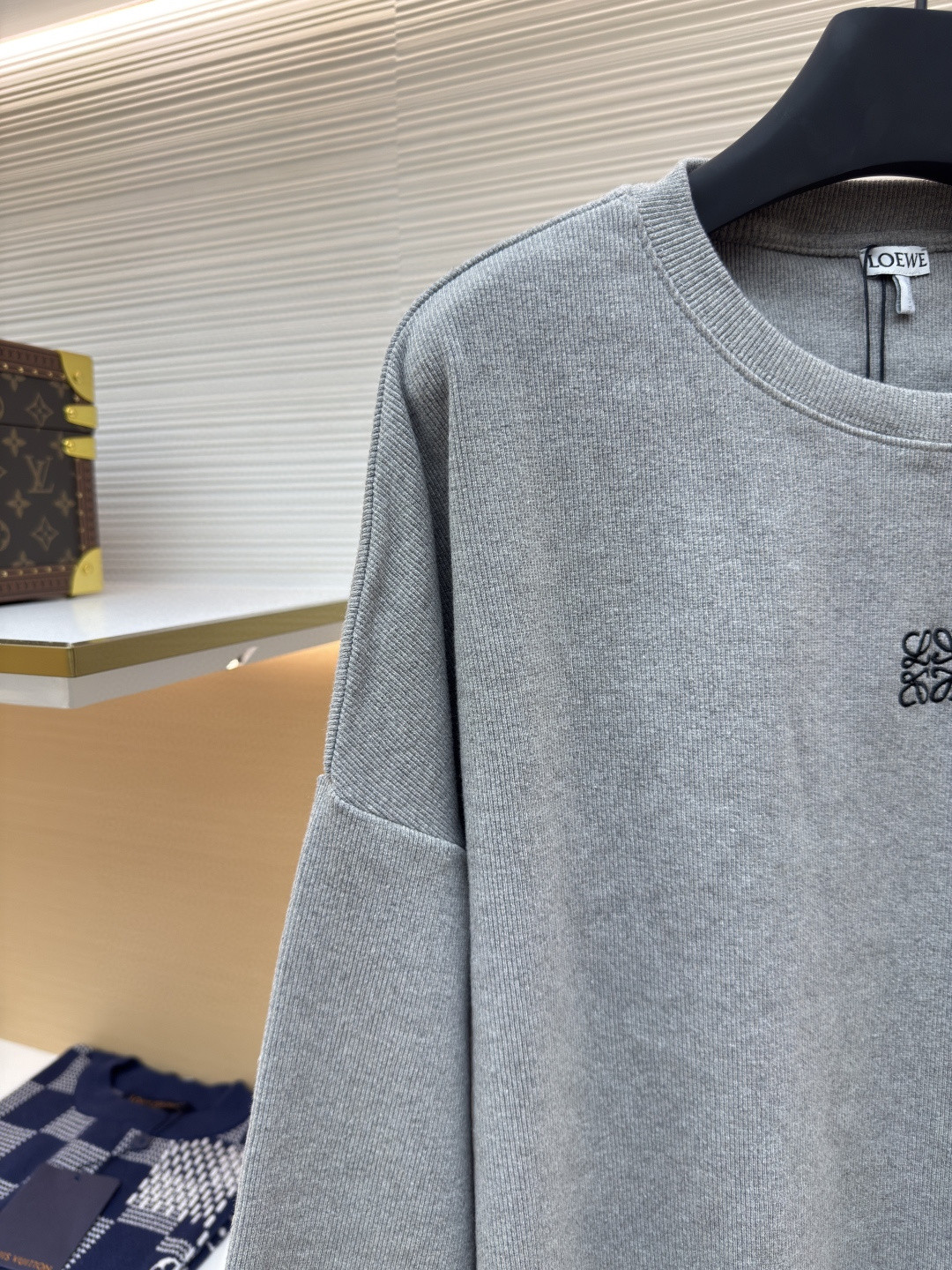 LOEWE 罗意威 胸口刺绣logo长袖T恤 打底衫 灰色 白色 黑色 A5 H526Y22XAZ-1440