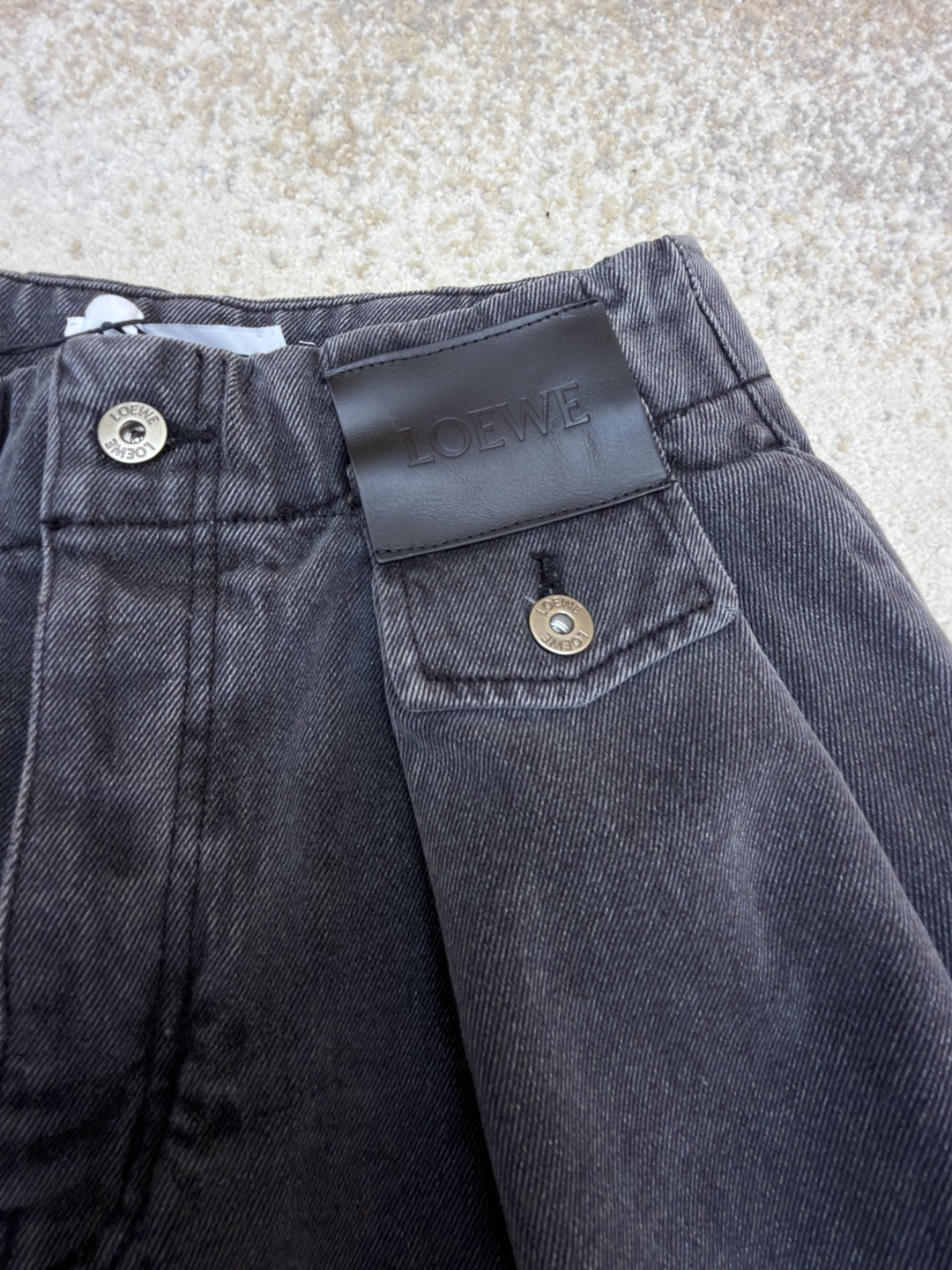 Loewe 罗意威 皮革贴片宽松牛仔裤 长裤 裤子 黑色 B0 H526Y11WAJ-1100