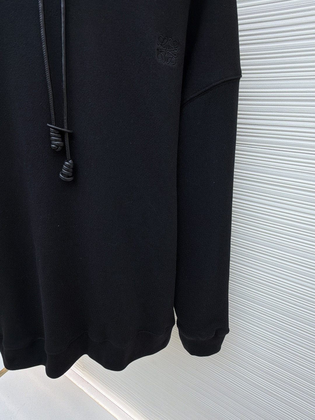 LOEWE 罗意威 皮革抽绳刺绣logo连帽卫衣 长袖 灰色 黑色 A7 H526Y25X53-1440