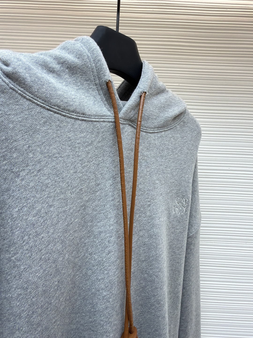 LOEWE 罗意威 皮革抽绳刺绣logo连帽卫衣 长袖 灰色 黑色 A7 H526Y25X53-1440