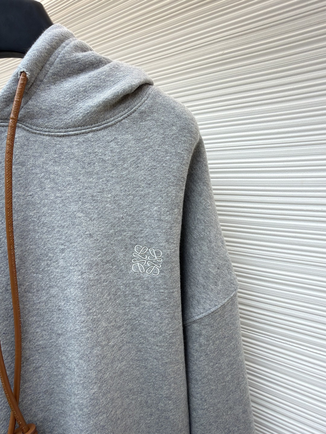 LOEWE 罗意威 皮革抽绳刺绣logo连帽卫衣 长袖 灰色 黑色 A7 H526Y25X53-1440