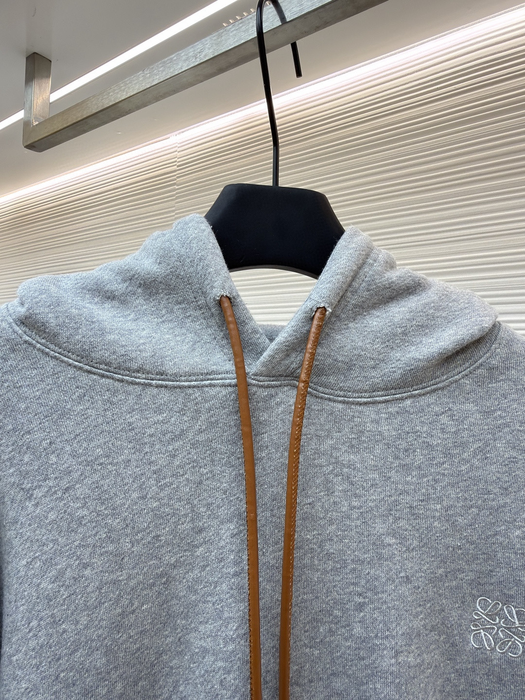 LOEWE 罗意威 皮革抽绳刺绣logo连帽卫衣 长袖 灰色 黑色 A7 H526Y25X53-1440