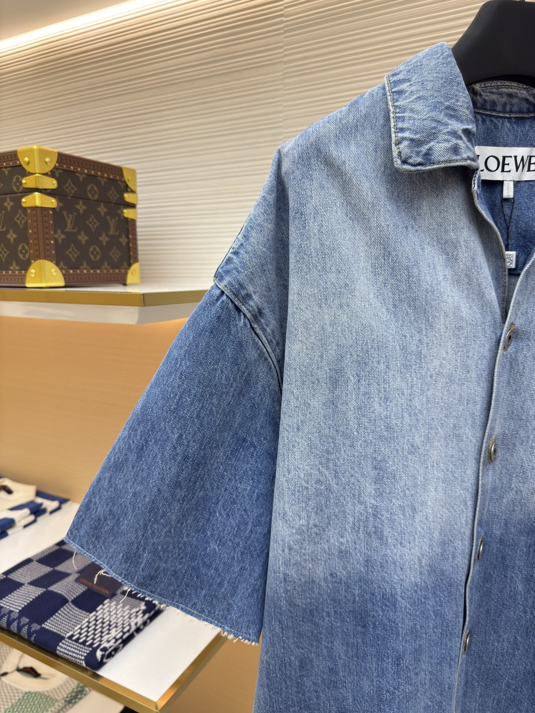 Loewe 罗意威 袖口刺绣图案 丹宁牛仔衬衫 短袖 外套 夏季 蓝色 A5 H526Y1DW18-6395
