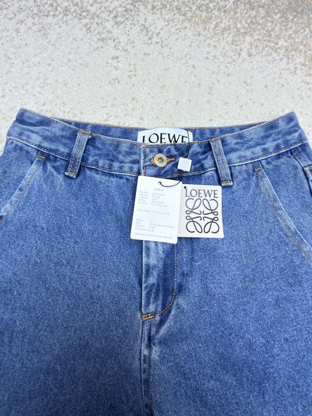 Loewe 罗意威 裤腿刺绣图案牛仔短裤 五分裤 裤子 蓝色 A5 S359Y11XC7-5320