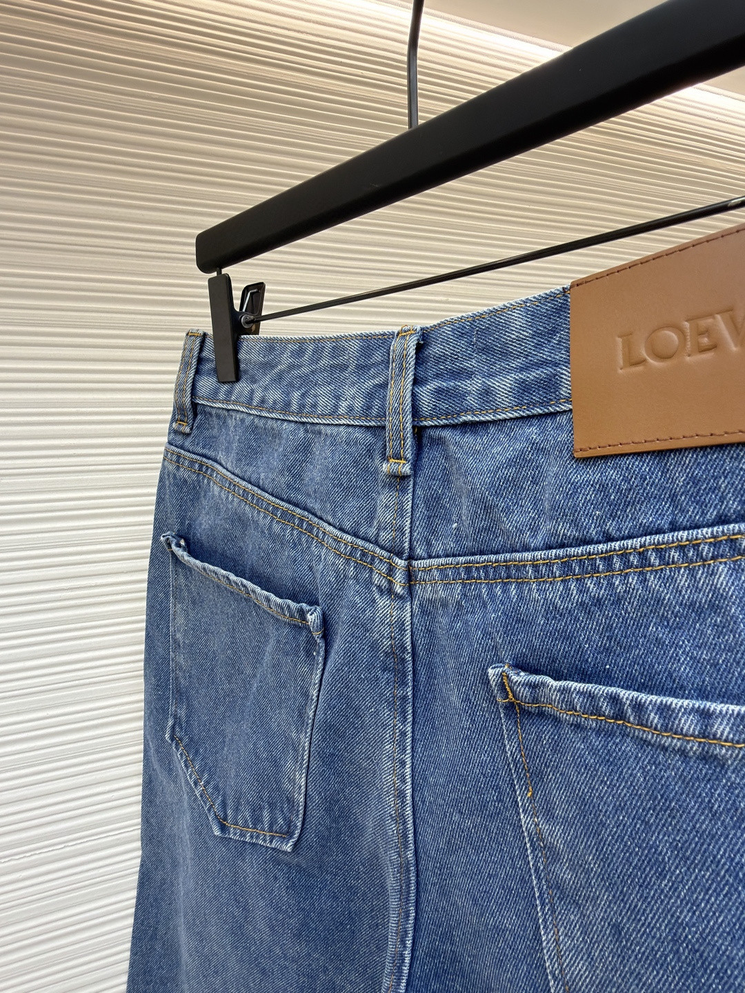 Loewe 罗意威 裤腿刺绣图案牛仔短裤 五分裤 裤子 蓝色 A5 S359Y11XC7-5320