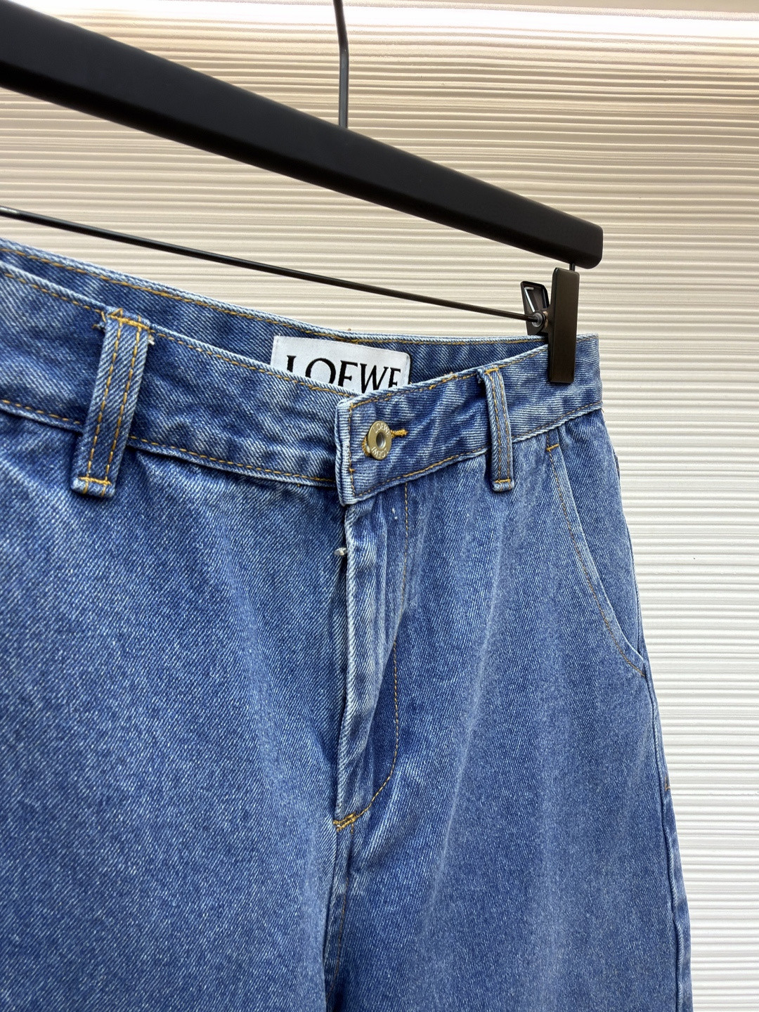 Loewe 罗意威 裤腿刺绣图案牛仔短裤 五分裤 裤子 蓝色 A5 S359Y11XC7-5320