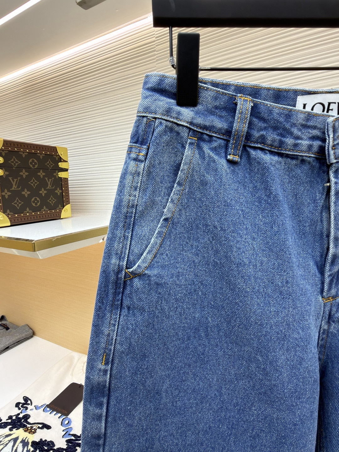 Loewe 罗意威 裤腿刺绣图案牛仔短裤 五分裤 裤子 蓝色 A5 S359Y11XC7-5320