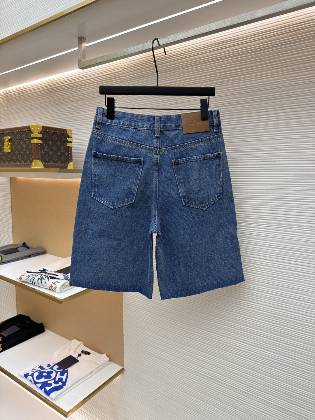 Loewe 罗意威 裤腿刺绣图案牛仔短裤 五分裤 裤子 蓝色 A5 S359Y11XC7-5320