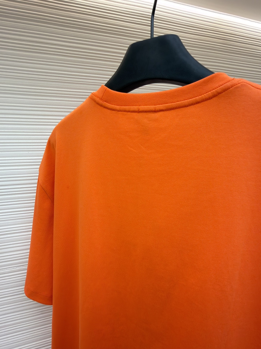 Loewe 贴袋刺绣圆领短袖 T恤 夏季 黑色 白色 橙色 A2 H526Y22XDE-2100