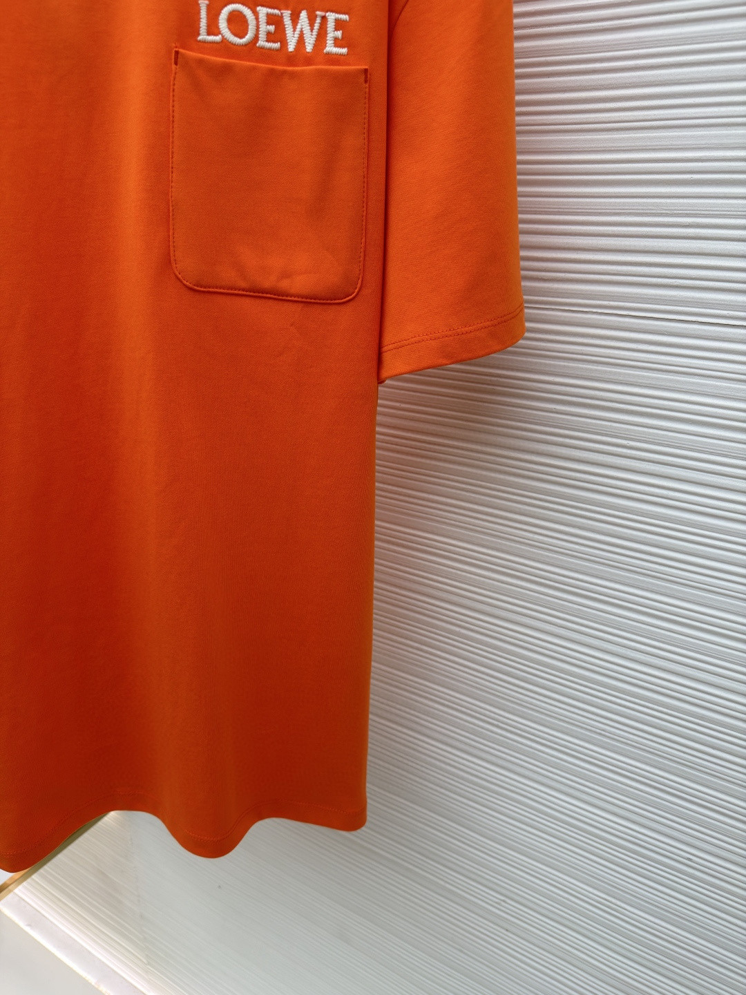 Loewe 贴袋刺绣圆领短袖 T恤 夏季 黑色 白色 橙色 A2 H526Y22XDE-2100