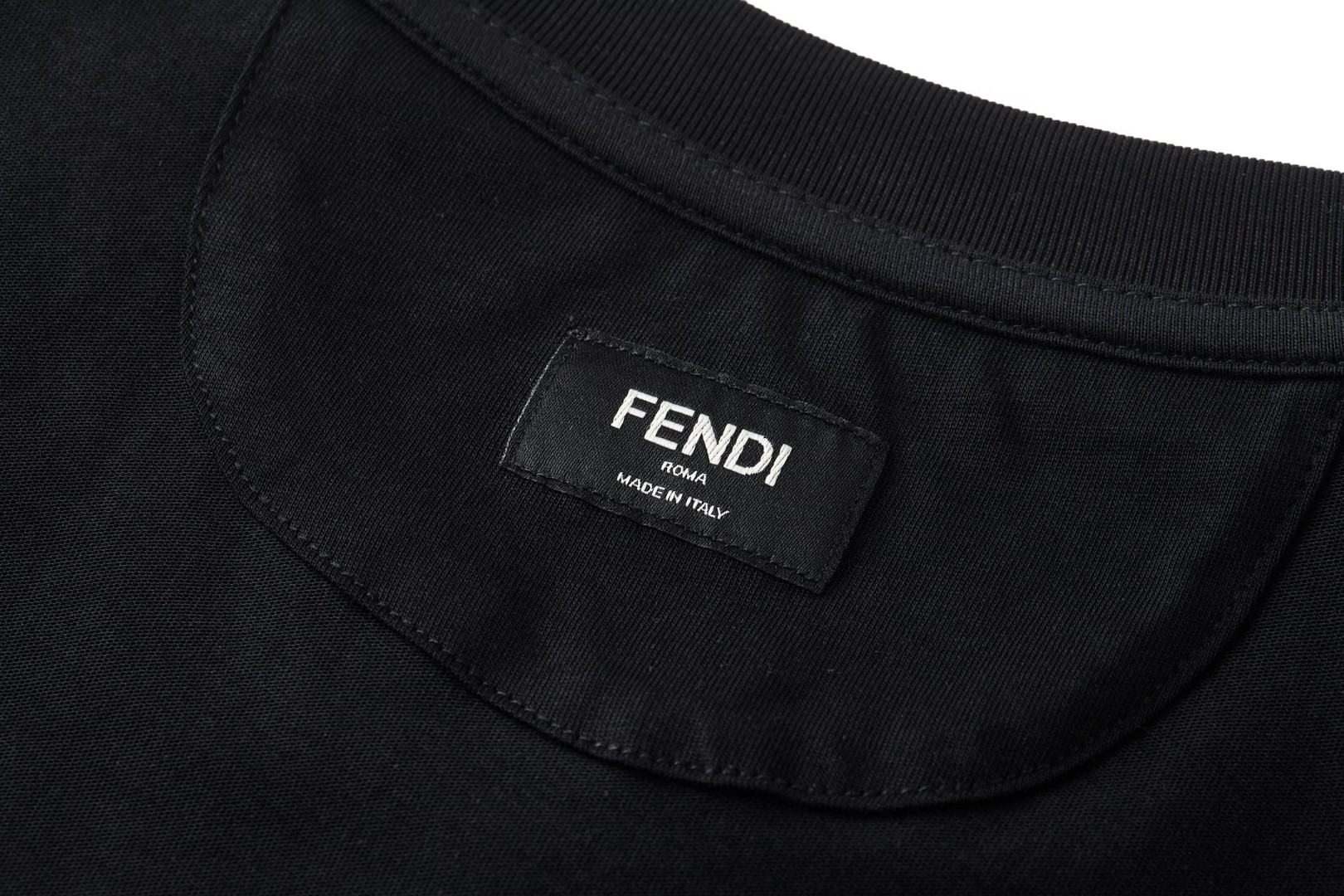 FENDI 芬迪 贴布刺绣烫钻标识T恤 短袖 套头 夏季 黑色 白色 A2 FY1319AW0WF0QA1