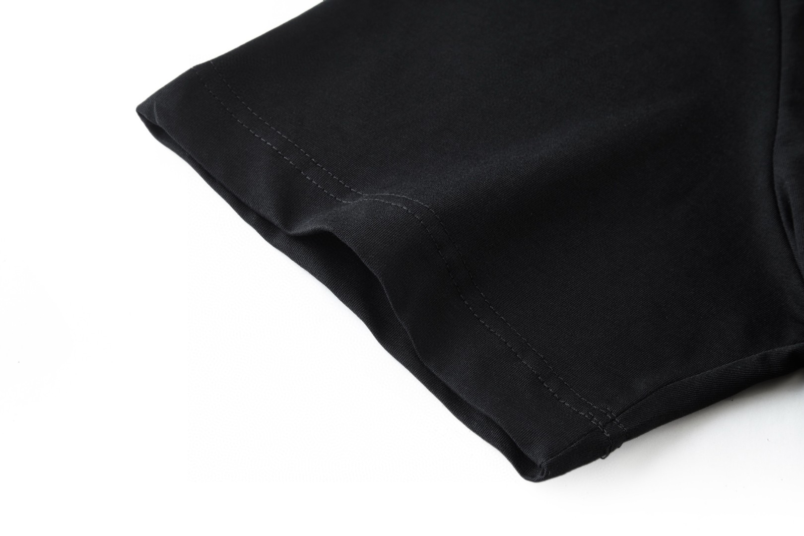 FENDI 芬迪 贴布刺绣烫钻标识T恤 短袖 套头 夏季 黑色 白色 A2 FY1319AW0WF0QA1