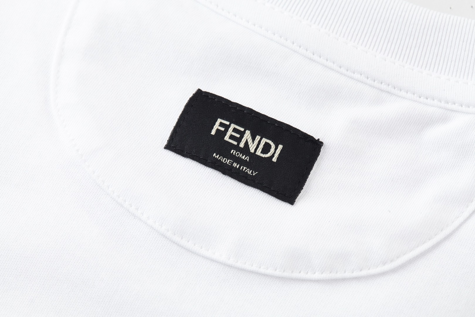 FENDI 芬迪 刺绣标识T恤 短袖 套头 夏季 蓝色 白色 A2 FY0936AVOHF0PTH