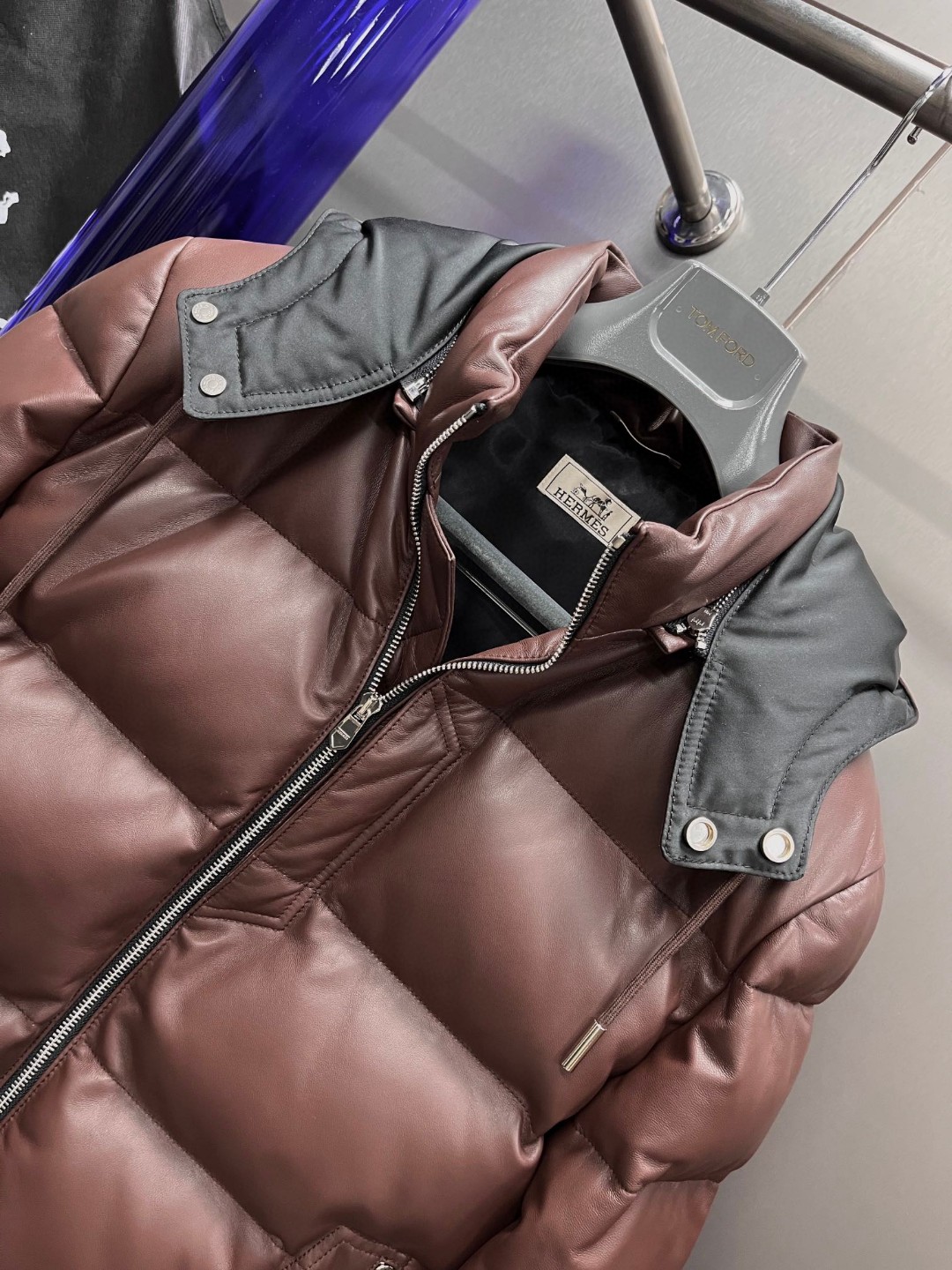 HERMES 爱马仕 连帽拉链真皮羽绒服 外套 夹克 保暖 长袖 黑色 咖色