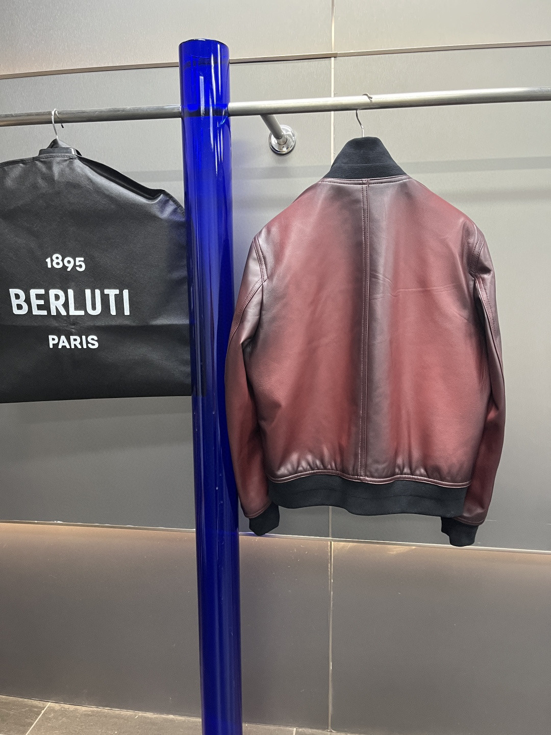 HERMES 爱马仕 立领皮夹克 外套 皮衣 长袖 黑色 灰色 酒红色