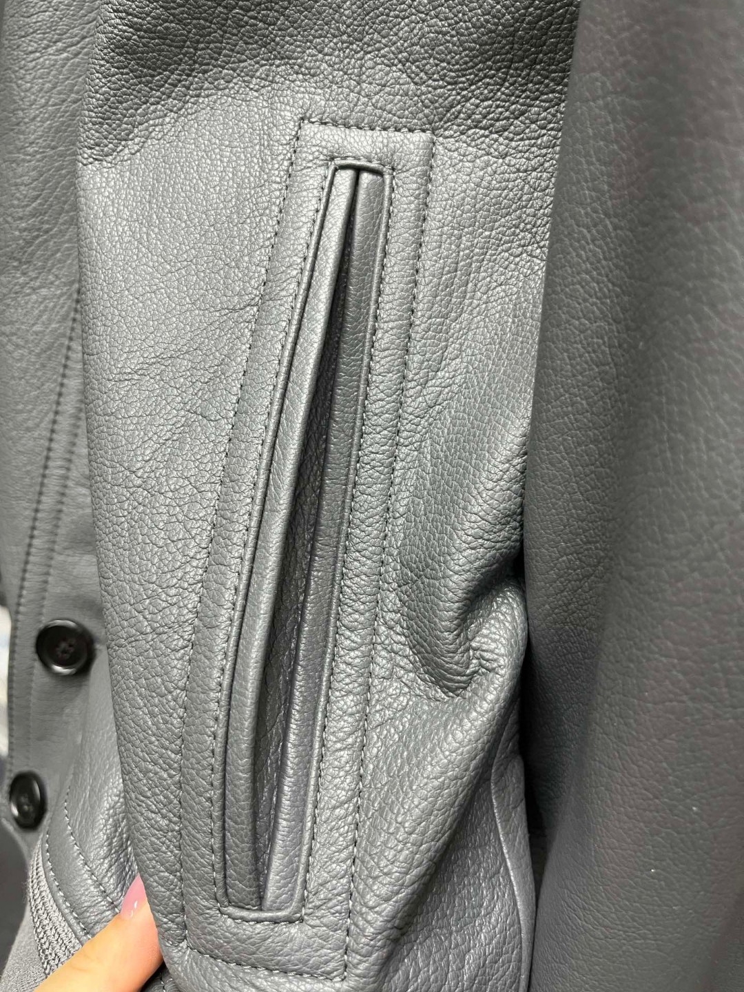 HERMES 爱马仕 立领皮夹克 外套 皮衣 长袖 黑色 灰色 酒红色