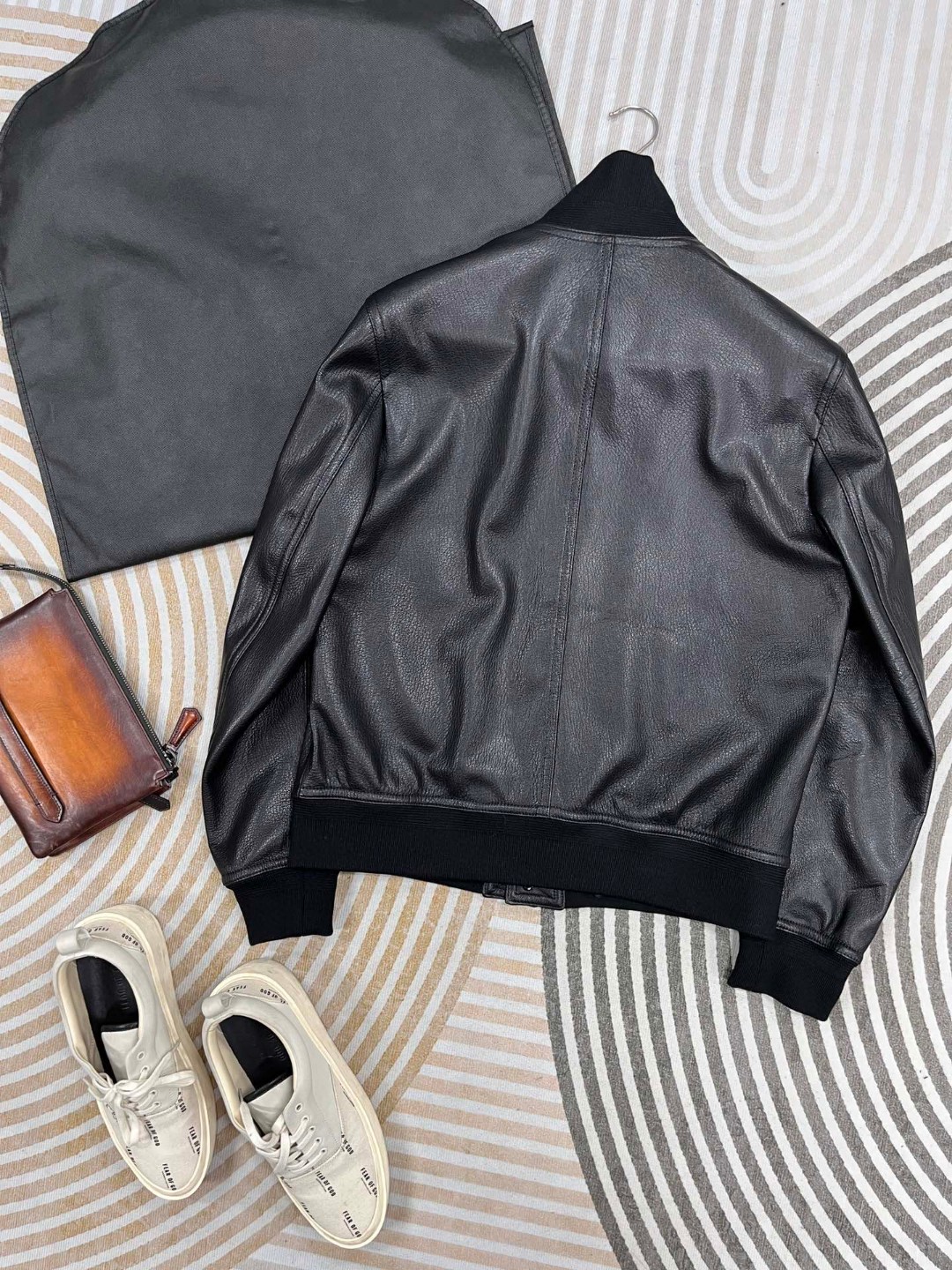 HERMES 爱马仕 立领皮夹克 外套 皮衣 长袖 黑色 灰色 酒红色