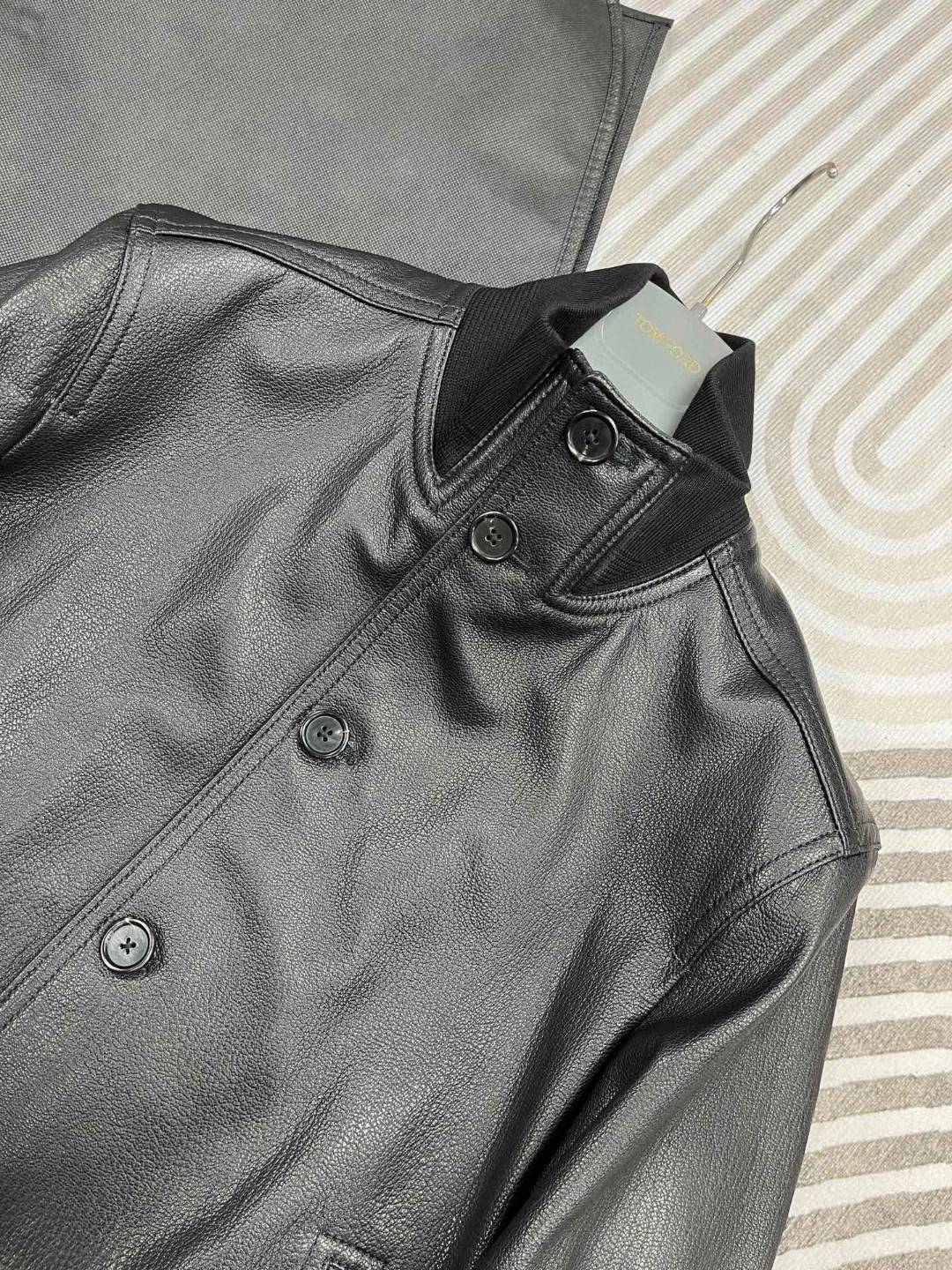 HERMES 爱马仕 立领皮夹克 外套 皮衣 长袖 黑色 灰色 酒红色