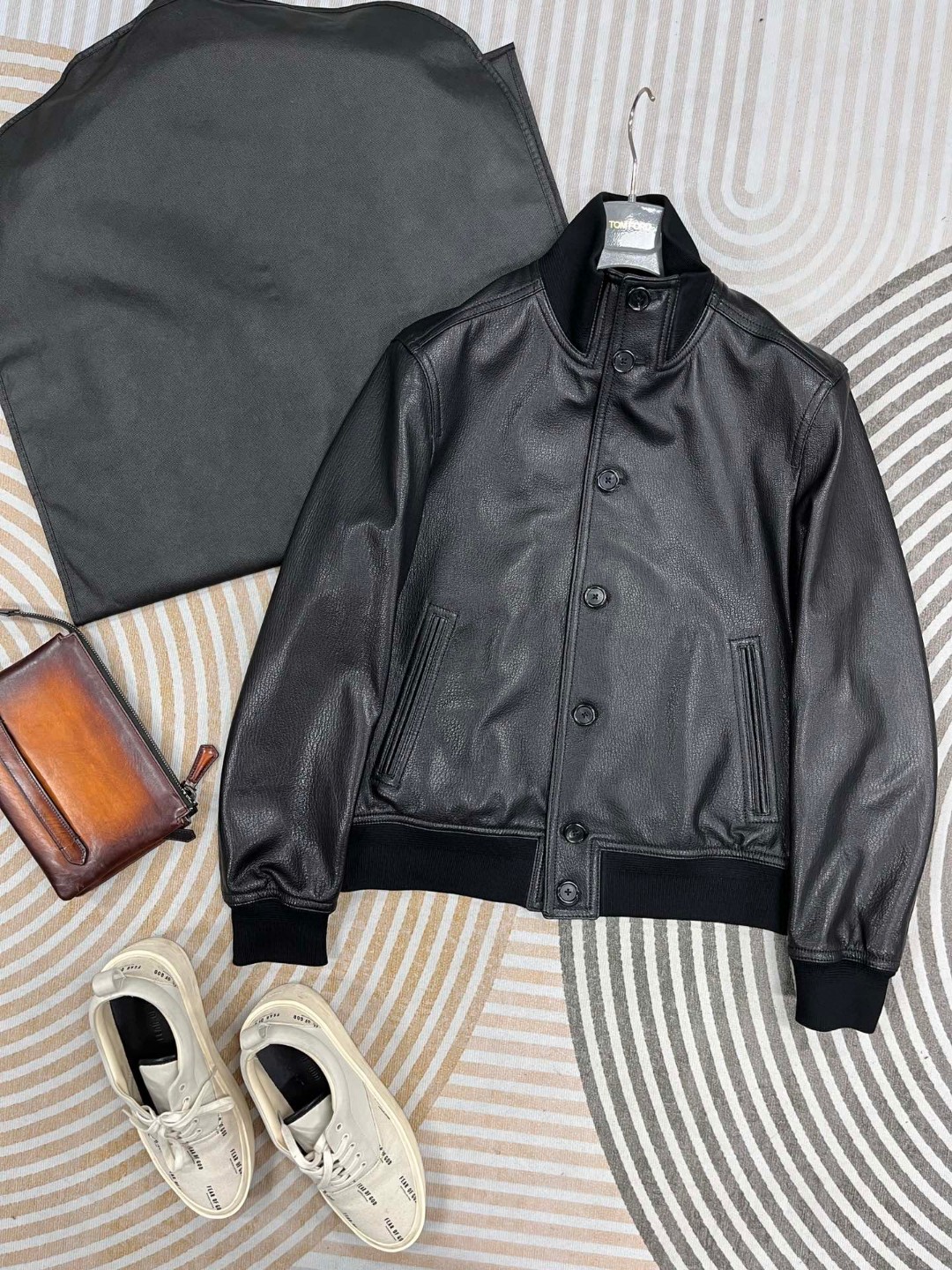 HERMES 爱马仕 立领皮夹克 外套 皮衣 长袖 黑色 灰色 酒红色