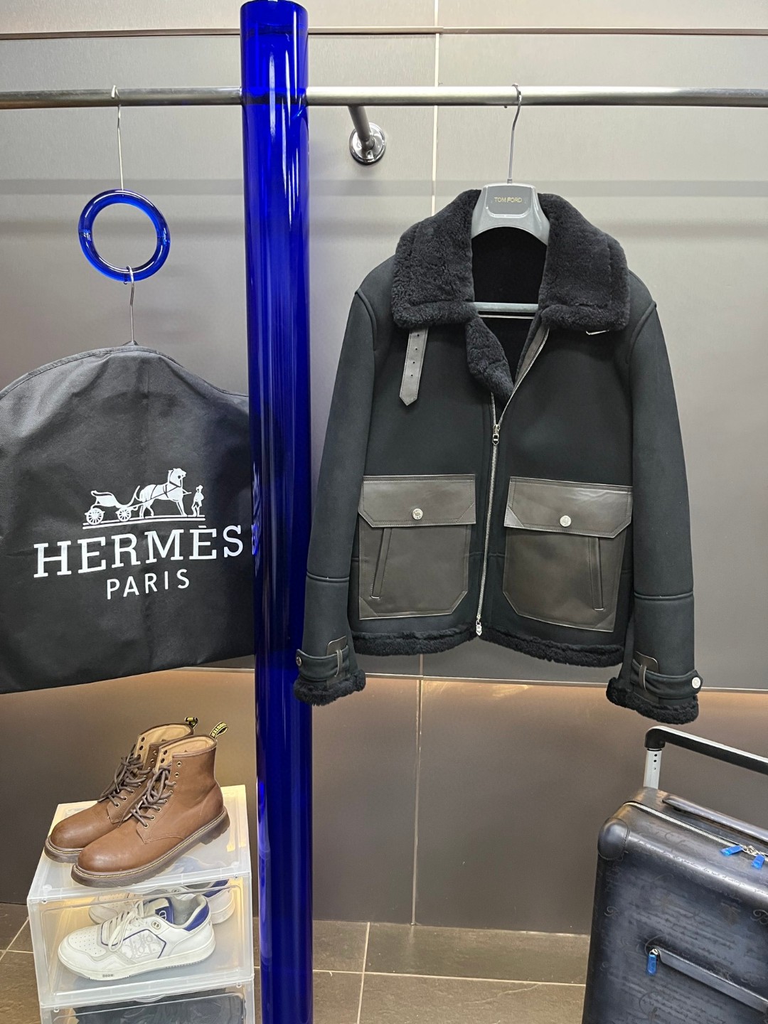 HERMES 爱马仕 皮毛一体拉链外套 夹克 皮衣 长袖 保暖 黑色 