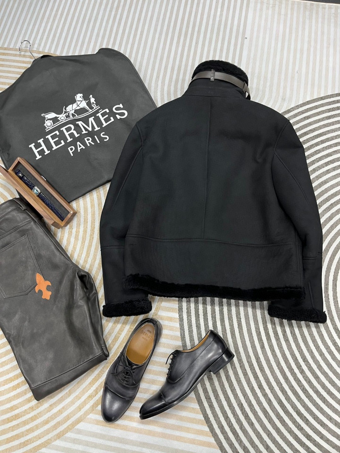HERMES 爱马仕 皮毛一体拉链外套 夹克 皮衣 长袖 保暖 黑色 