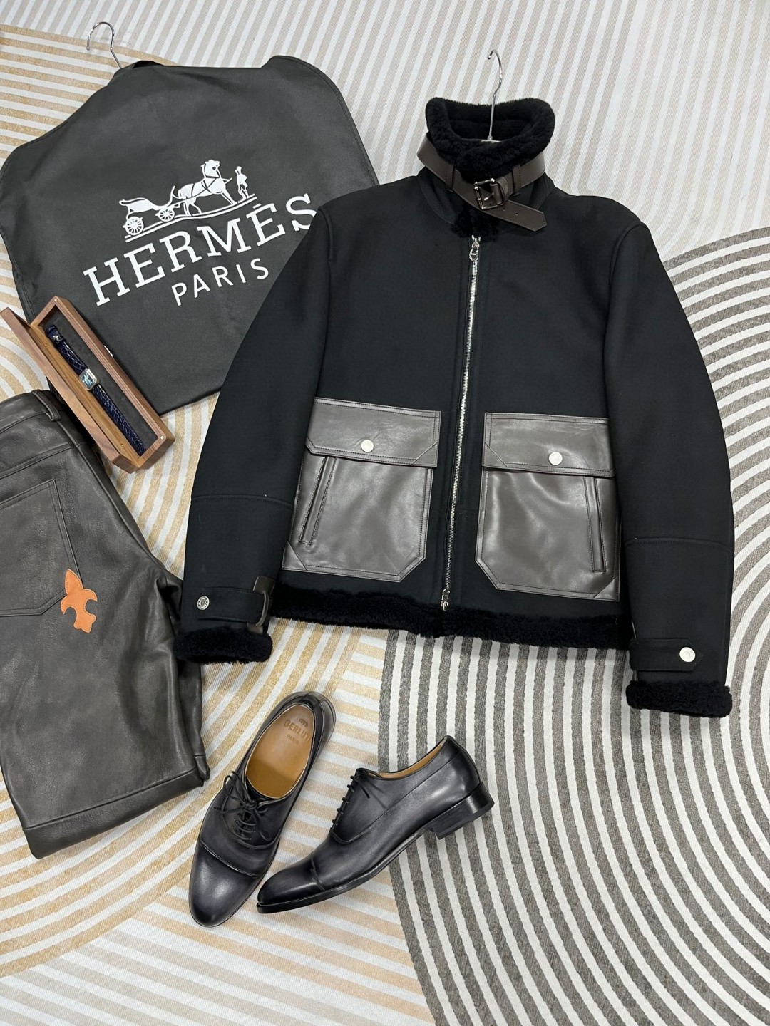 HERMES 爱马仕 皮毛一体拉链外套 夹克 皮衣 长袖 保暖 黑色 